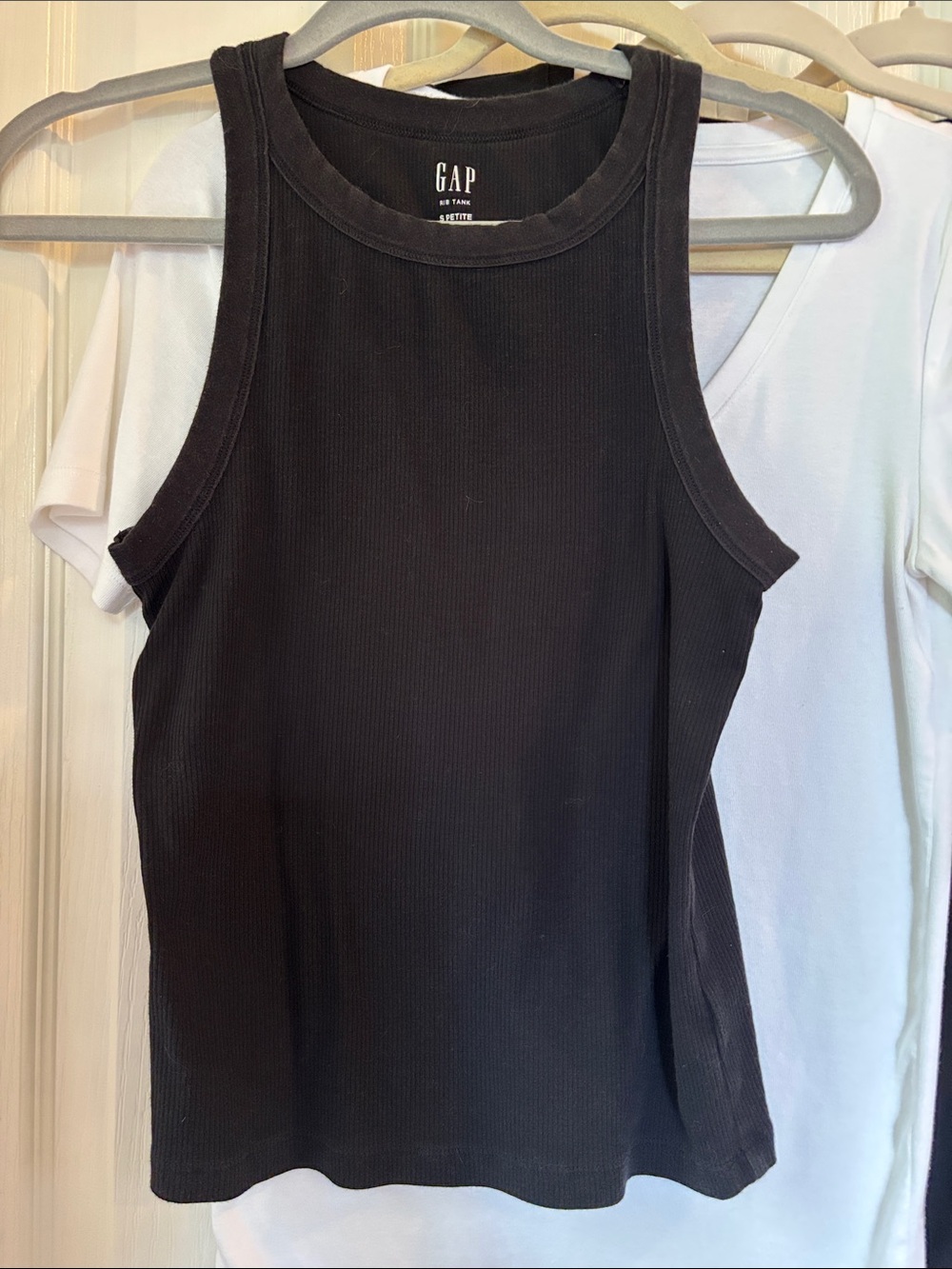 GAP Women's Top Assortment Size Small Lot of 6 - Picture 5 of 12